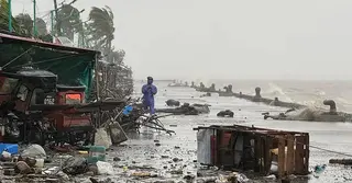 হংকং ও চীনের দিকে অগ্রসর হচ্ছে সুপার টাইফুন রাগাসা